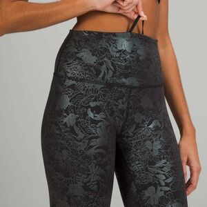 Black Iridescent Floral Foil Lululemon Athletica Wunder Train Legging